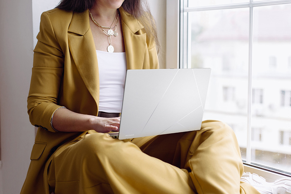 Zenbook 14 OLED (UX3405MA)