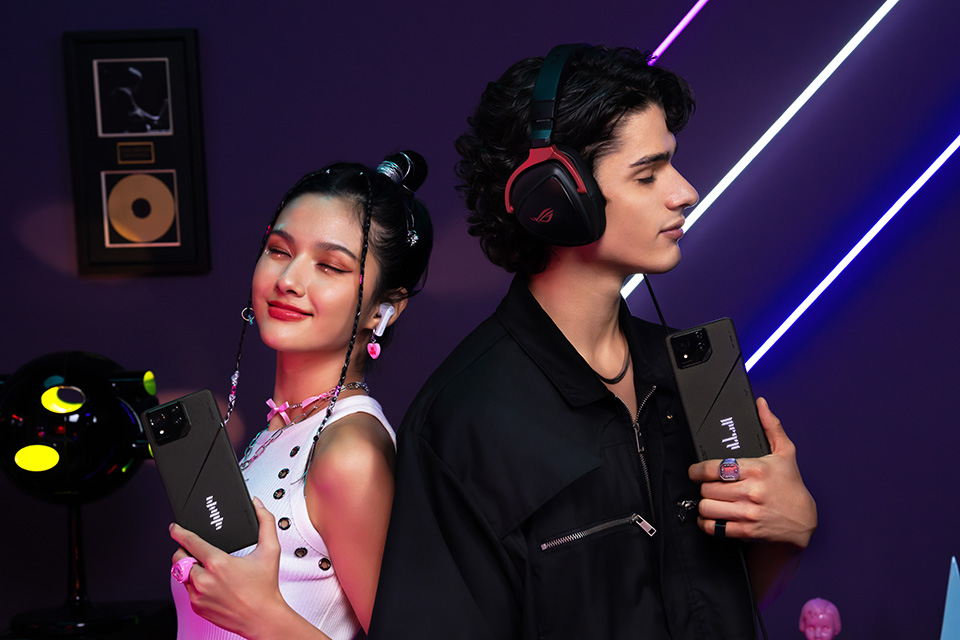 ROG Phone 8