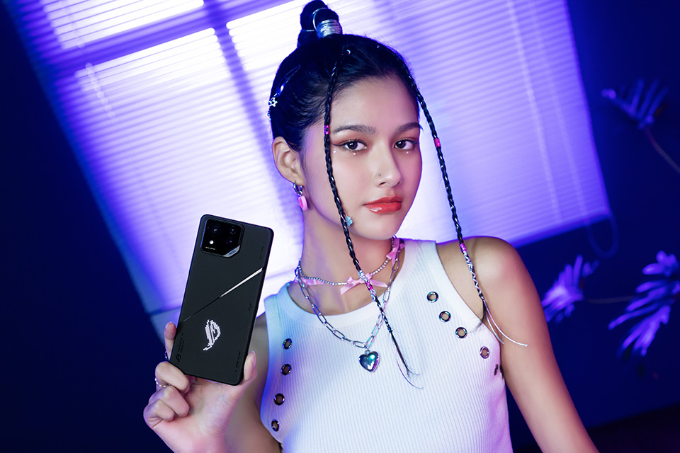 ROG Phone 8